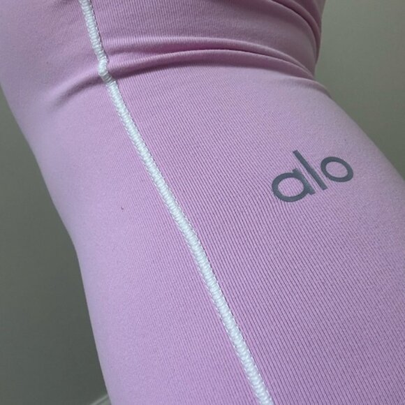 ALO Yoga Set - Picture 6 of 11